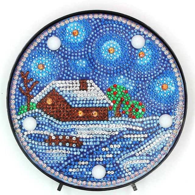 Diamond Painting - Runde LED Lampe, Winterhaus - gedruckt in Ultra-HD - RundeLEDLampe