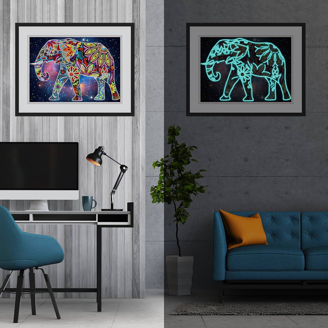 Diamond Painting Nachtleuchtend - Stolzer Elefant - gedruckt in Ultra-HD - Elefant, horizontal, Nachtleuchtend, Tiere